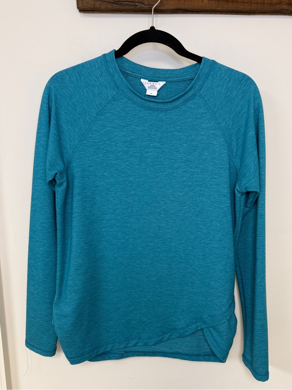 Danskin: Women's Teal Heather Crossover Hem Long Sleeve Top, Size M